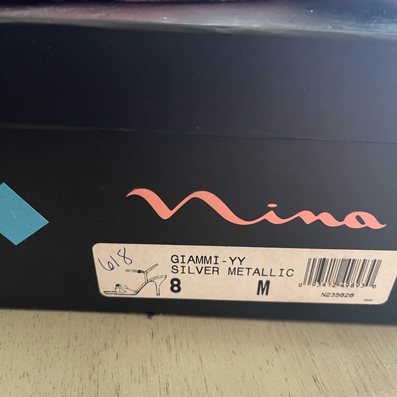 Nina Giammi Silver Metallic Wedding, Prom, Holiday Shoes. Size 8. - Picture 5 of 9